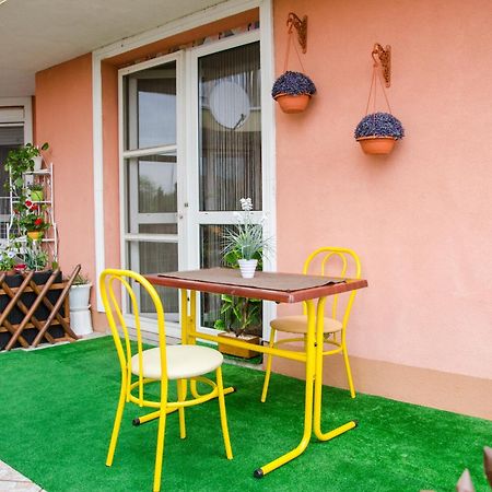 Art Eden Apartment Hajdúszoboszló Екстериор снимка
